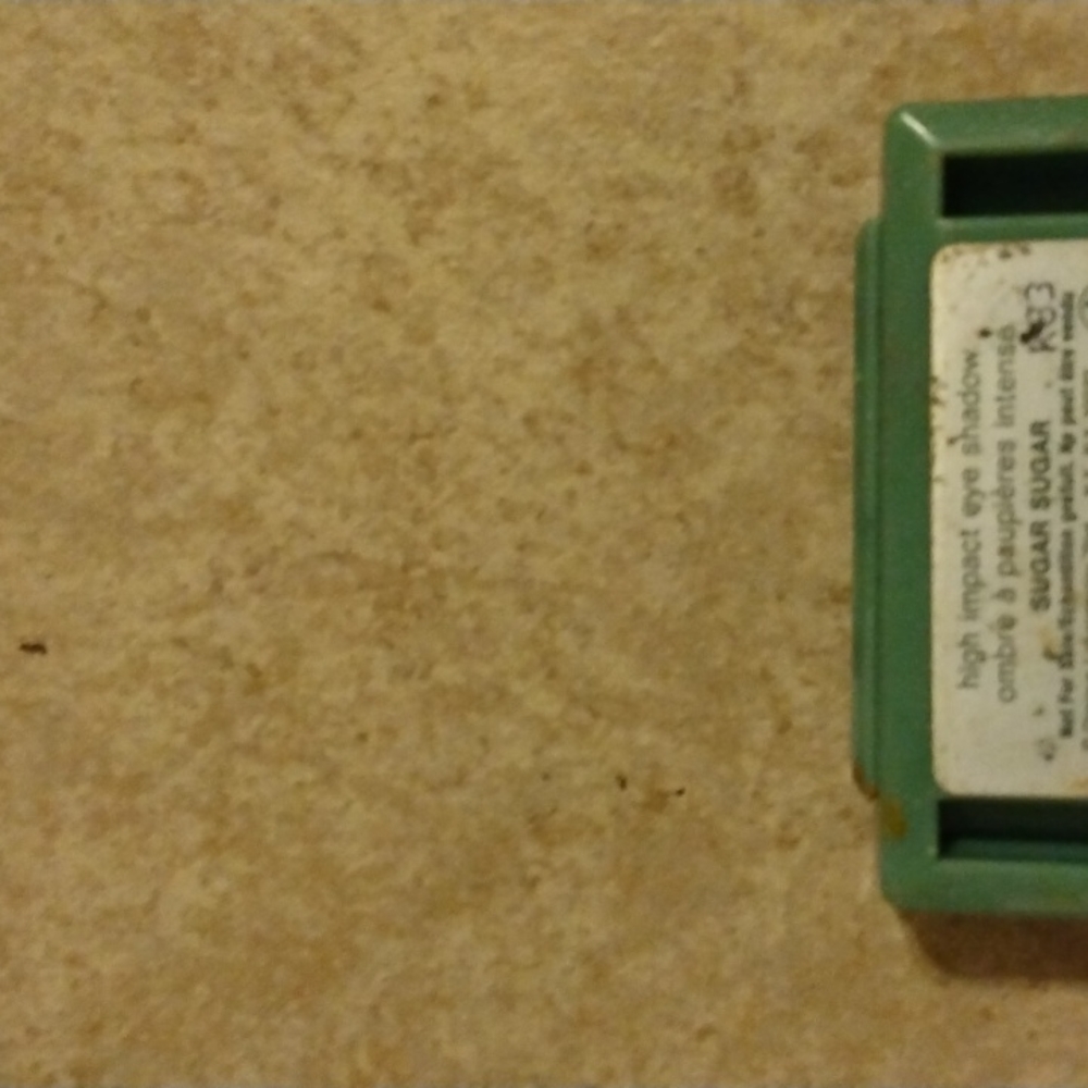 Clinique Eyeshadow . - Picture 2 of 2
